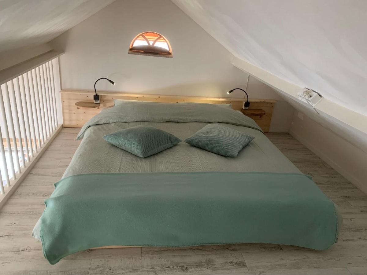 B&B Achterom Thorn Eksteriør billede